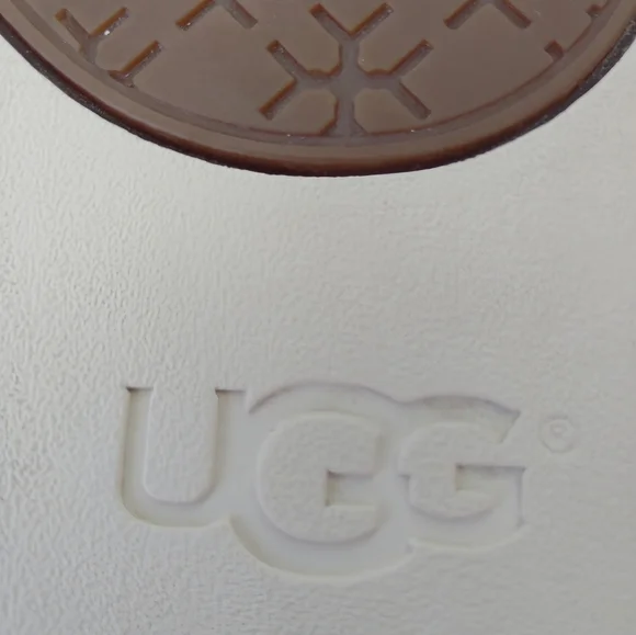 UGG Australia "Tomi" Chestnut Suede Casual Shoes. Size 9.5. Very Good Condition. - Picture 9 of 10